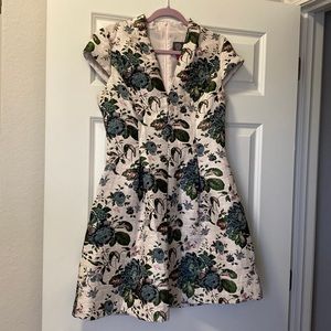 Vince Camuto Floral dress w pockets 10